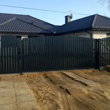 brama przesuwna sztachetowa