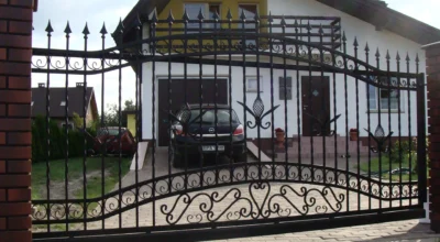brama wjazdowa przesuwna z ogrodzeniem